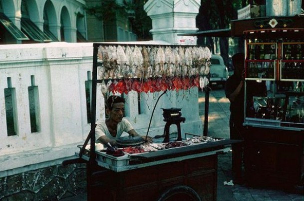 Saigon city quán hàng rong mực nướng