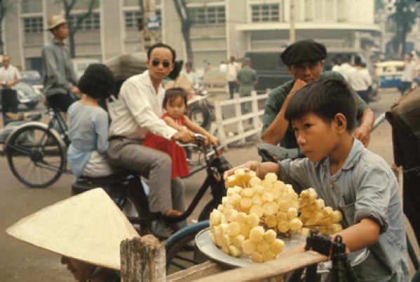Saigon quán hàng rong mía ghim