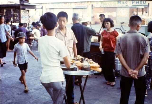Saigon quán hàng rong bánh mì thịt nguội