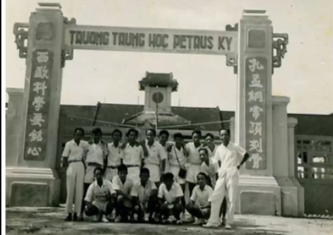 Sài Gòn Những nam sinh trường trung học Pétrus Ký