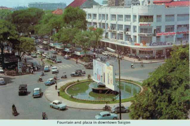 Fountain and Plaza in downtown Saigon Leyna Saigon history | Lịch sử Sài Gòn qua ảnh | Sài Gòn hòn ngọc Viễn Đông