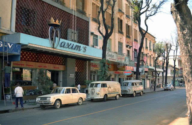 Sài Gòn Nhà hàng Maxim`S Restaurant | Saigon history | Lịch sử Sài Gòn qua ảnh | Sài Gòn hòn ngọc Viễn Đông