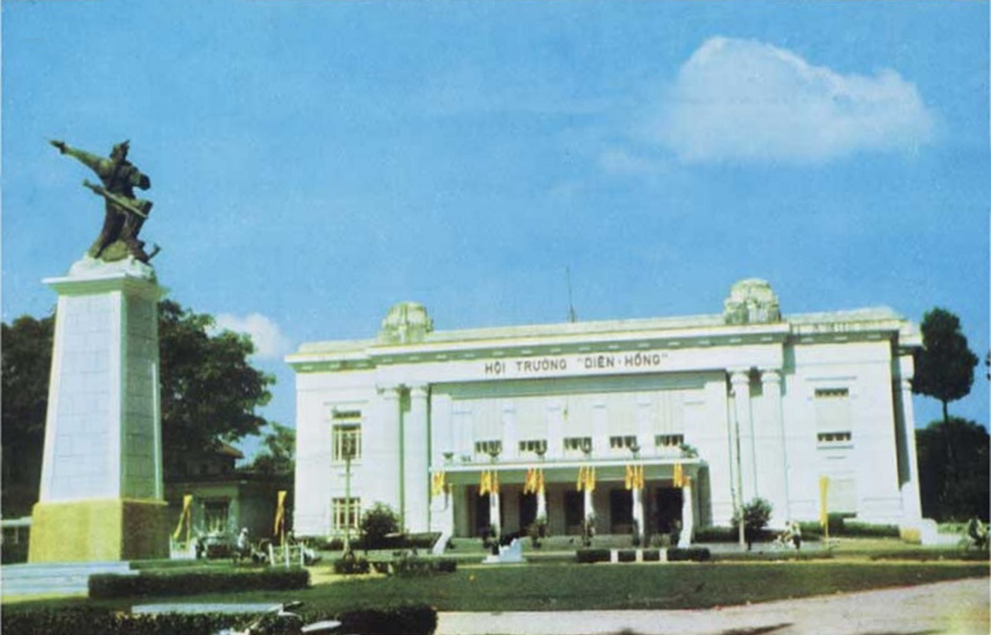 Tượng đài An Dương Vương rạch Bến Nghé Saigon history | Lịch sử Sài Gòn qua ảnh | Sài Gòn hòn ngọc Viễn Đông