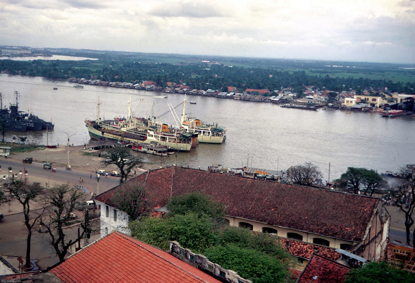 Bến Bạch Đằng nhìn từ trên cao Saigon history | Lịch sử Sài Gòn qua ảnh | Sài Gòn hòn ngọc Viễn Đông
