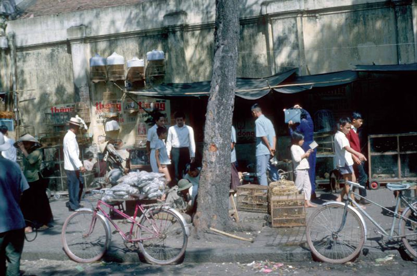 Khung cảnh ở chợ Cũ Sài Gòn Saigon history | Lịch sử Sài Gòn qua ảnh | Sài Gòn hòn ngọc Viễn Đông