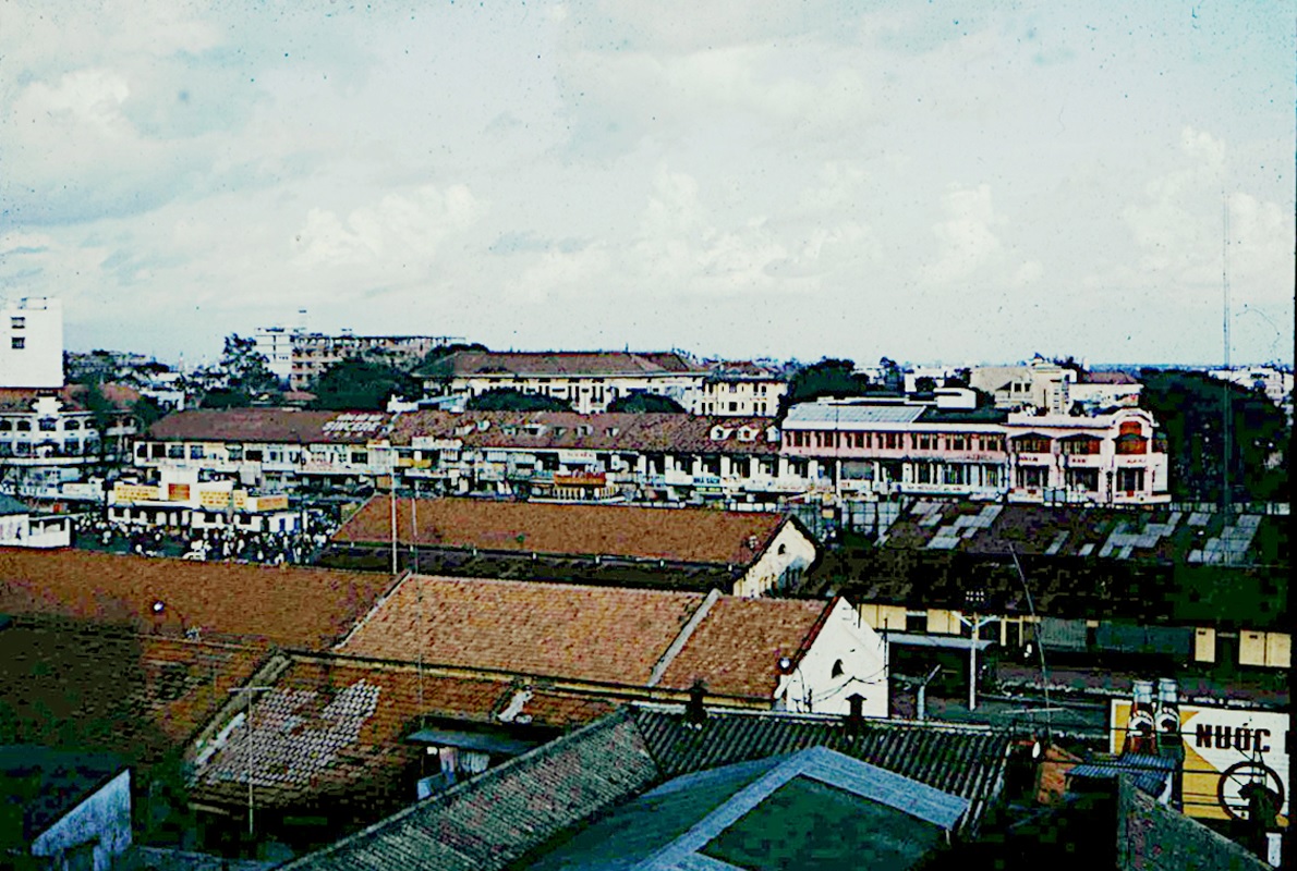  Khung cảnh Sài Gòn nhìn từ Khách sạn Mai Loan Saigon history | Lịch sử Sài Gòn qua ảnh | Sài Gòn hòn ngọc Viễn Đông