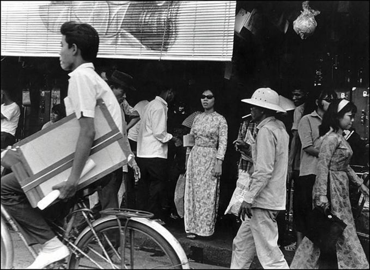 Dòng người trên đường Lê Lai Saigon history | Lịch sử Sài Gòn qua ảnh | Sài Gòn hòn ngọc Viễn Đông