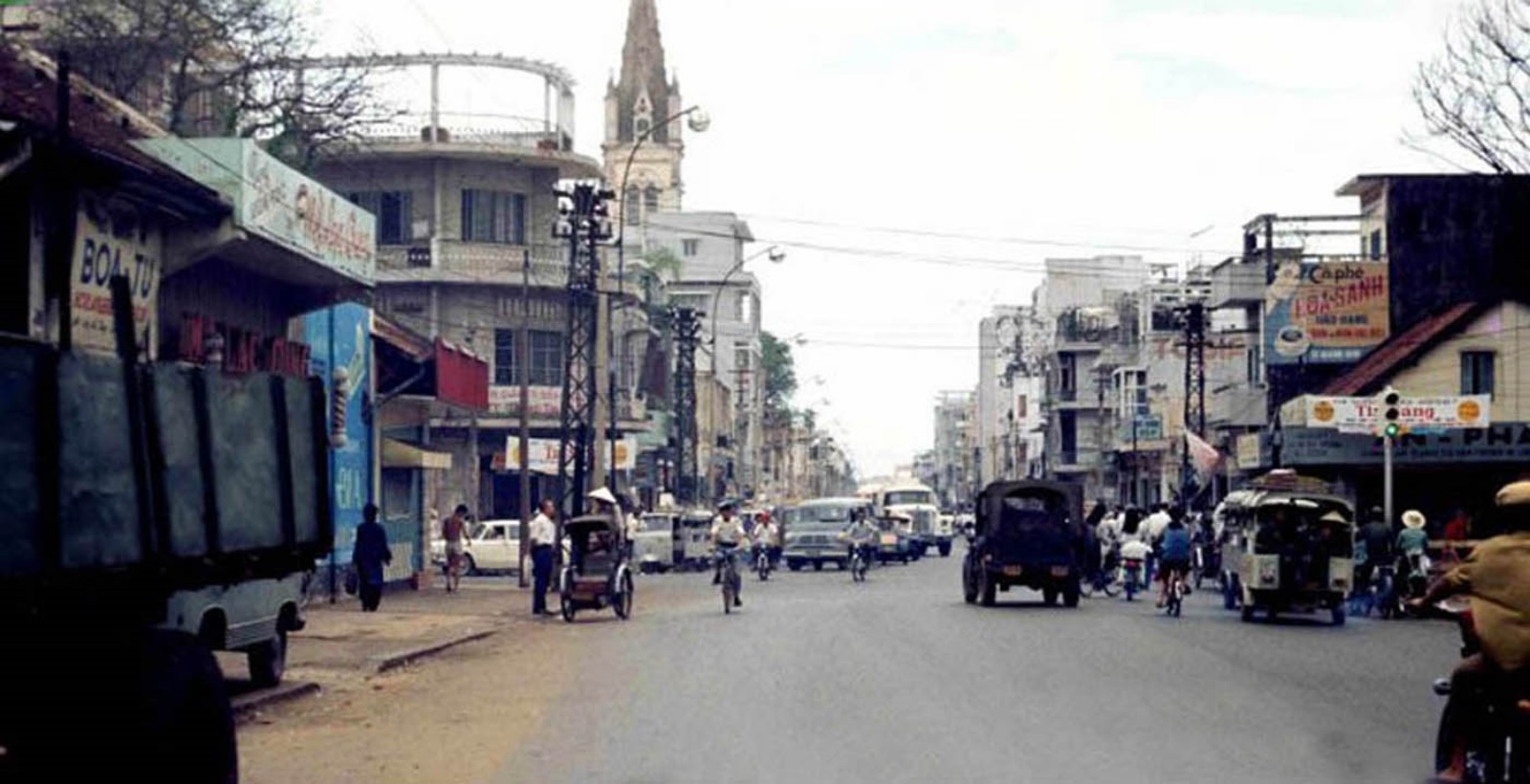 Ngã tư Hai Bà Trưng, Hiền Vương Saigon history | Lịch sử Sài Gòn qua ảnh | Sài Gòn hòn ngọc Viễn Đông