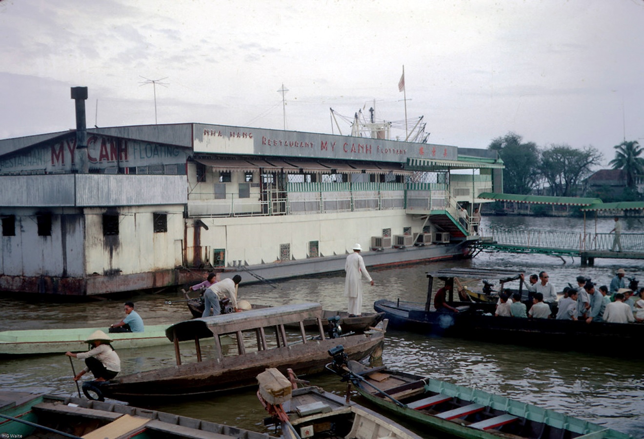 Nhà hàng иổi Mỹ Cảnh nhìn từ xa Saigon history | Lịch sử Sài Gòn qua ảnh | Sài Gòn hòn ngọc Viễn Đông