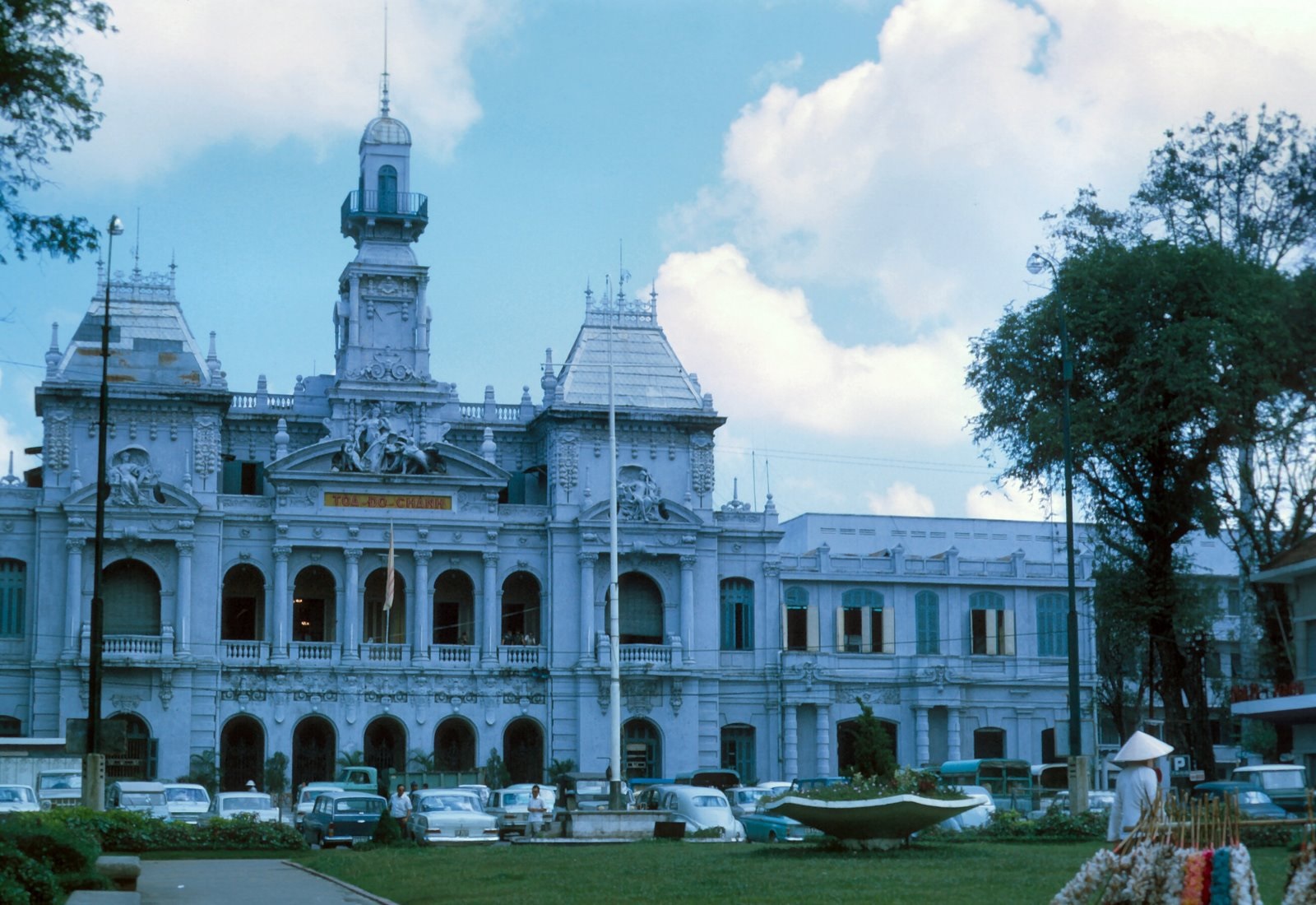 Dinh Xã Tây, sau này được gọi là Tòa Đô Chánh, Sài Gòn Saigon history | Lịch sử Sài Gòn qua ảnh | Sài Gòn hòn ngọc Viễn Đông